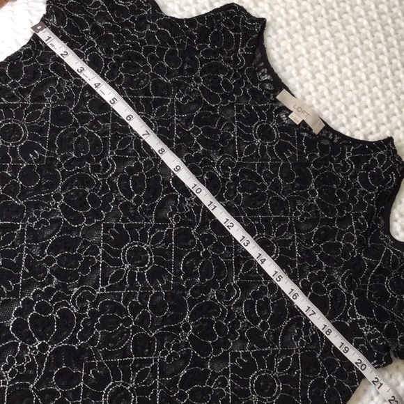 LOFT Lace Cold Shoulder Shear Blouse Sz M - Picture 11 of 11